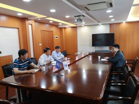 香港船舶注冊(cè)處（上海）區(qū)域總監(jiān)拜訪(fǎng)江蘇遠(yuǎn)洋